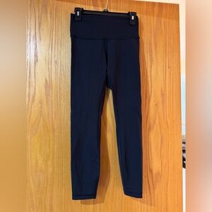 WORN ONCE: Lululemon Athletica Black Cropped Leggings